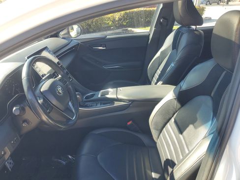 Used 2019 Toyota Avalon Touring image 15
