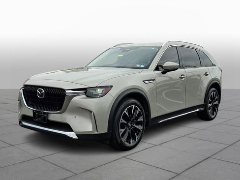 Used 2024 MAZDA CX-90 Plug-In Hybrid w/ Premium Pkg AWD/4WD image 4