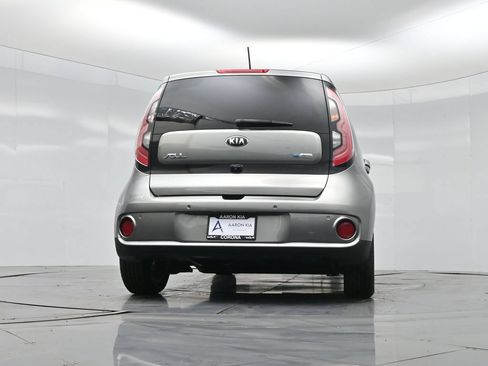 Used 2016 Kia Soul EV + FWD image 53