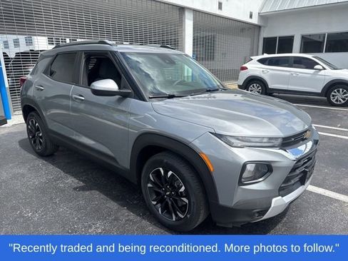 Used 2023 Chevrolet TrailBlazer LT FWD image 1