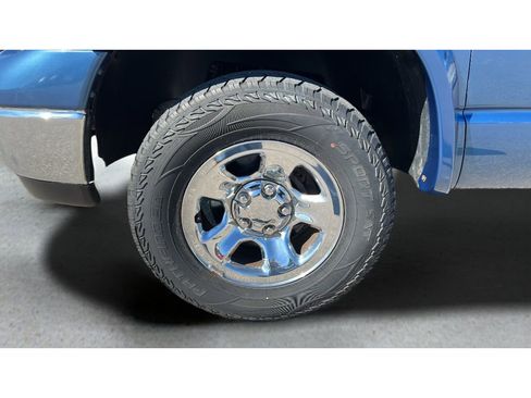 Used 2005 Dodge Ram 1500 Truck SLT image 32