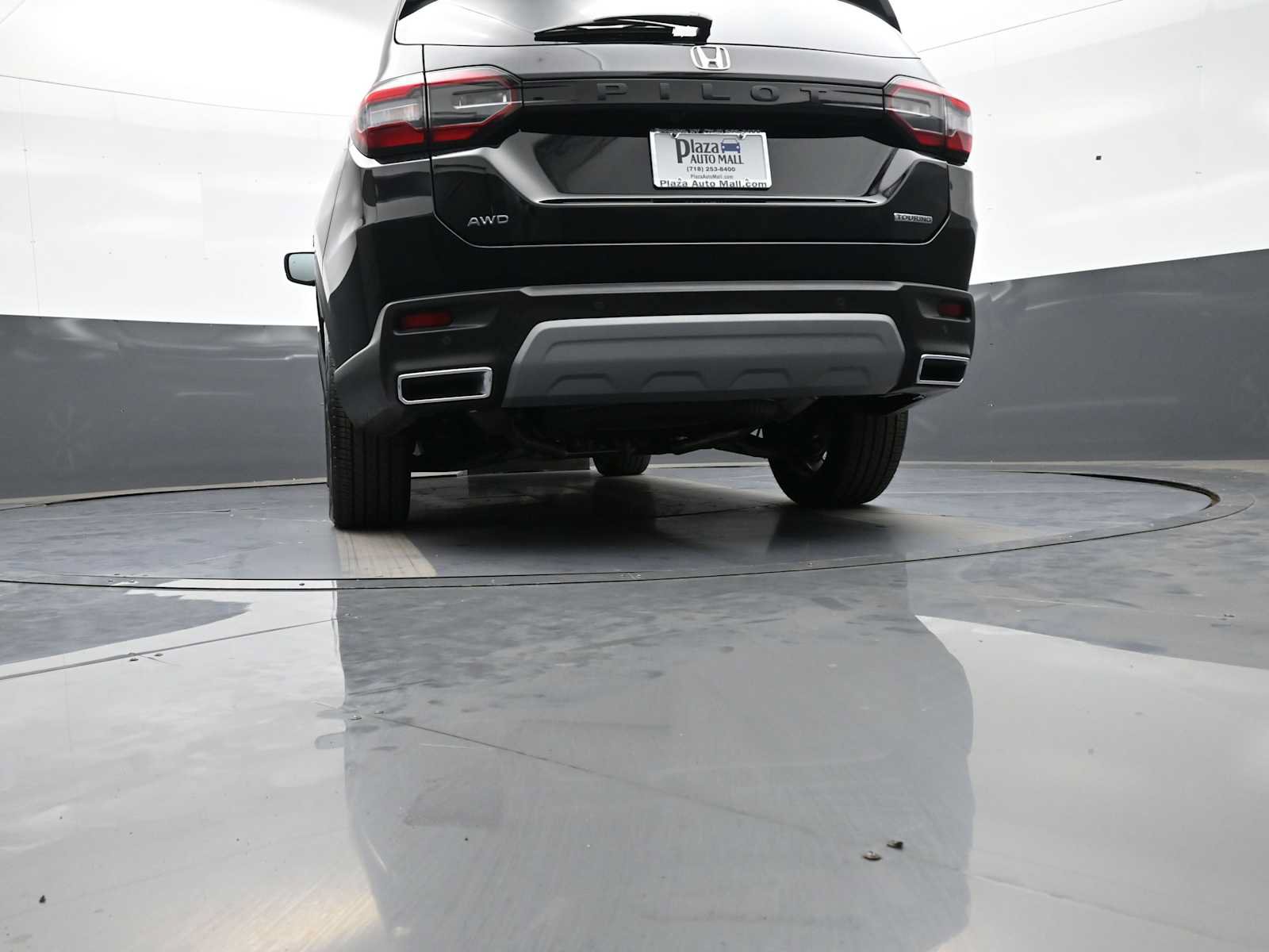 Certified 2025 Honda Pilot Touring image 34