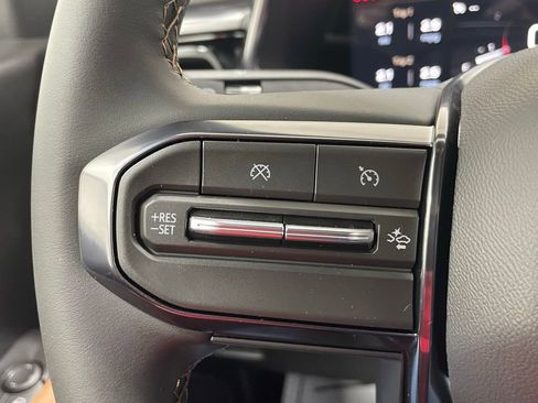 New 2026 GMC Canyon AT4 AWD/4WD image 24