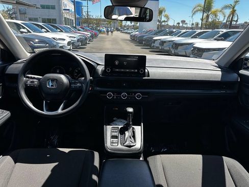 Used 2023 Honda CR-V LX image 16
