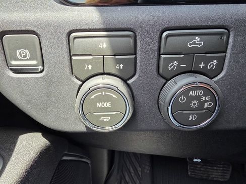 New 2026 Chevrolet Silverado 2500 LT AWD/4WD image 30