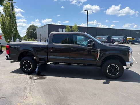 Used 2025 Ford F350 Lariat w/ Lariat Ultimate Package AWD/4WD image 4
