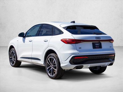 New 2026 Audi Q5 Premium Plus image 7