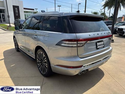Certified 2023 Lincoln Aviator Black Label w/ Class IV Trailer Tow Package AWD/4WD image 8