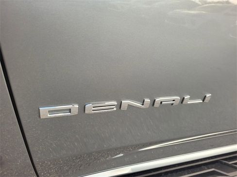New 2026 GMC Yukon XL Denali image 3
