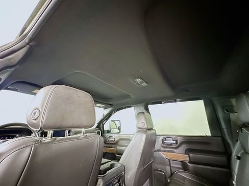 Used 2020 Chevrolet Silverado 3500 High Country w/ Technology Package image 13