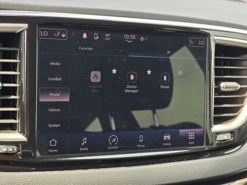 Used 2023 Chrysler Pacifica Touring-L FWD image 21