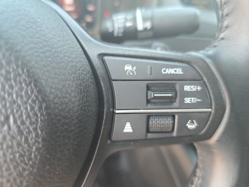 Used 2025 Honda Accord Sport image 16