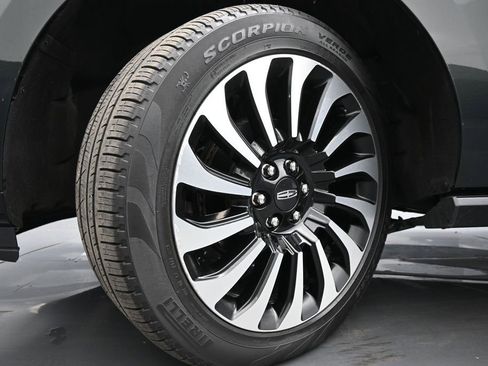 Used 2023 Lincoln Navigator Black Label AWD/4WD image 33