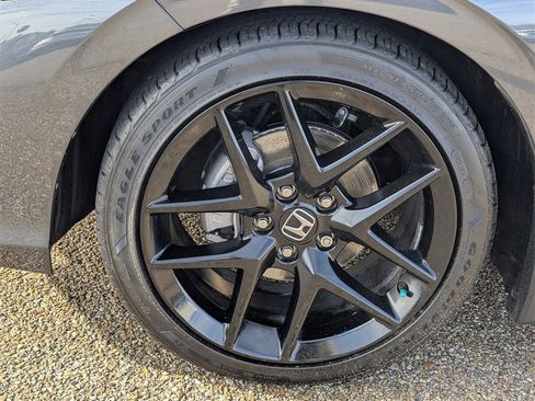 Certified 2025 Honda Civic Sport image 9