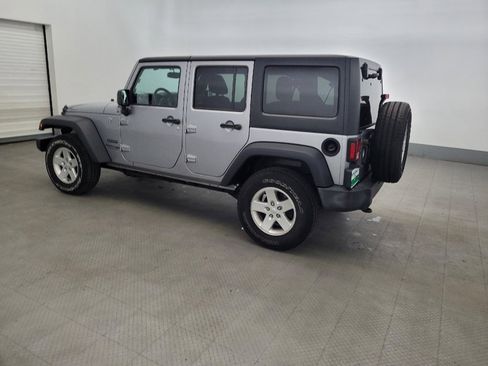 Used 2018 Jeep Wrangler Unlimited Sport S AWD/4WD image 3
