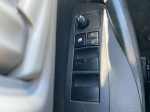 Used 2024 Toyota Corolla LE w/ LE Convenience Package FWD image 29