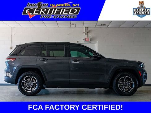 Certified 2022 Jeep Grand Cherokee Trailhawk AWD/4WD image 1