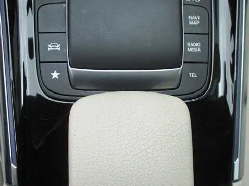 Used 2021 Mercedes-Benz GLA 250 4MATIC image 6