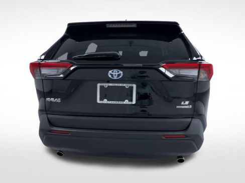 Certified 2023 Toyota RAV4 LE AWD/4WD image 8