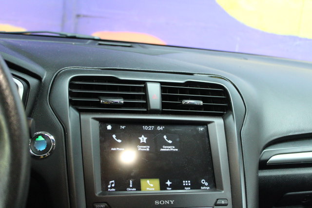 Used 2017 Ford Fusion Titanium FWD image 18