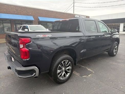 Used 2024 Chevrolet Silverado 1500 LT AWD/4WD image 6