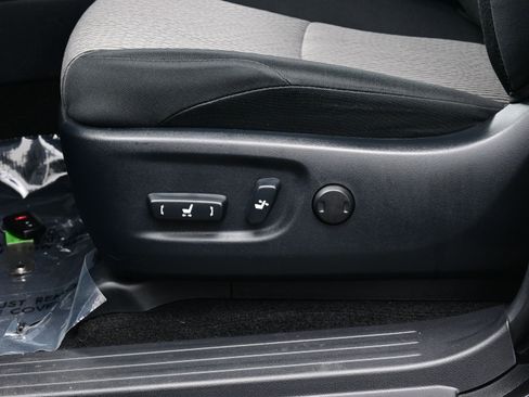 Used 2024 Toyota 4Runner SR5 image 12