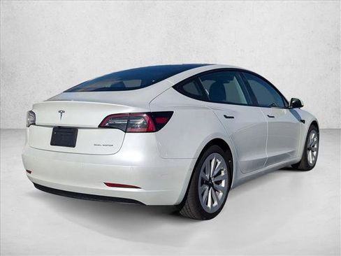 Used 2022 Tesla Model 3 Long Range image 5
