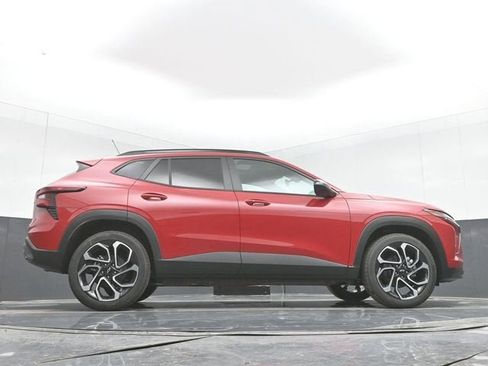 New 2026 Chevrolet Trax RS w/ Sunroof Package FWD image 47