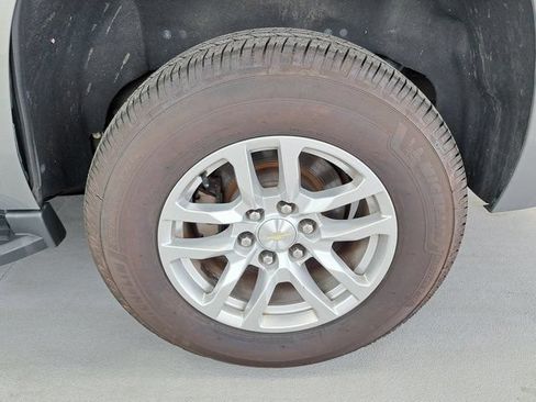 Used 2018 Chevrolet Tahoe LT AWD/4WD image 38
