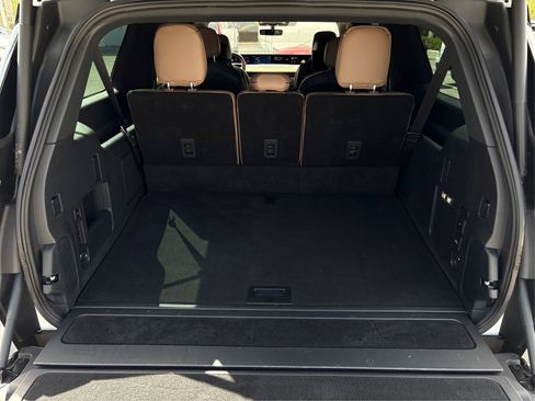 Used 2025 Lincoln Navigator L Black Label image 11