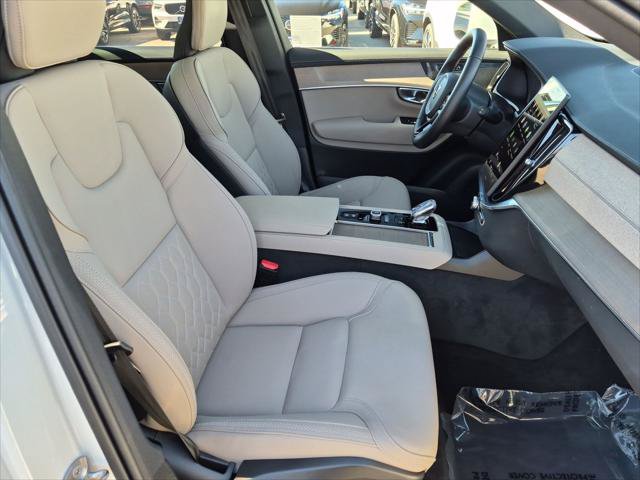 Certified 2026 Volvo XC90 B6 Plus AWD/4WD image 27