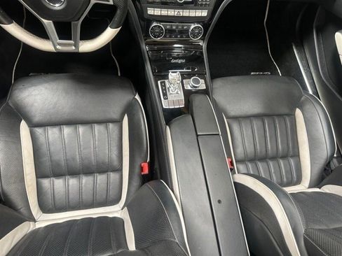 Used 2015 Mercedes-Benz SL 550 w/ White Arrow Edition image 19