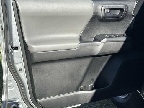 Used 2023 Toyota Tacoma SR image 18
