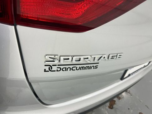 Used 2018 Kia Sportage LX AWD/4WD image 26