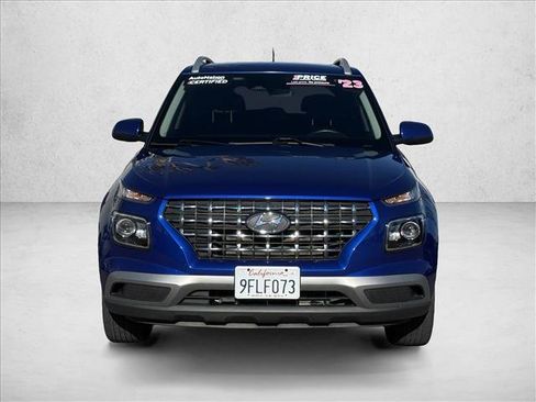 Certified 2023 Hyundai Venue SEL image 2