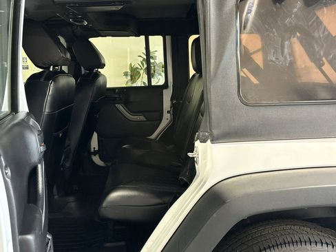 Used 2015 Jeep Wrangler Unlimited Sport w/ Quick Order Package 24S AWD/4WD image 10