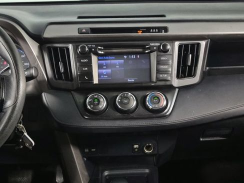 Used 2018 Toyota RAV4 LE w/ All Weather Liner Package AWD/4WD image 19
