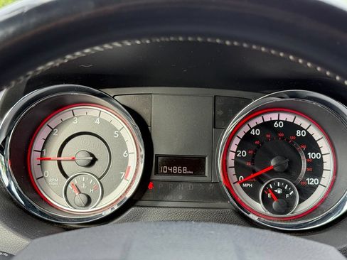 Used 2019 Dodge Grand Caravan SXT FWD image 10