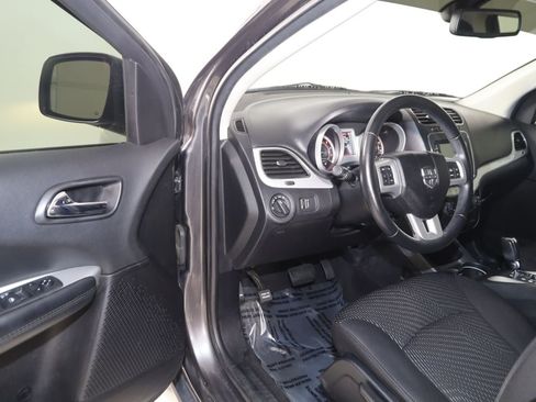 Used 2018 Dodge Journey SE w/ Popular Equipment Group FWD image 43