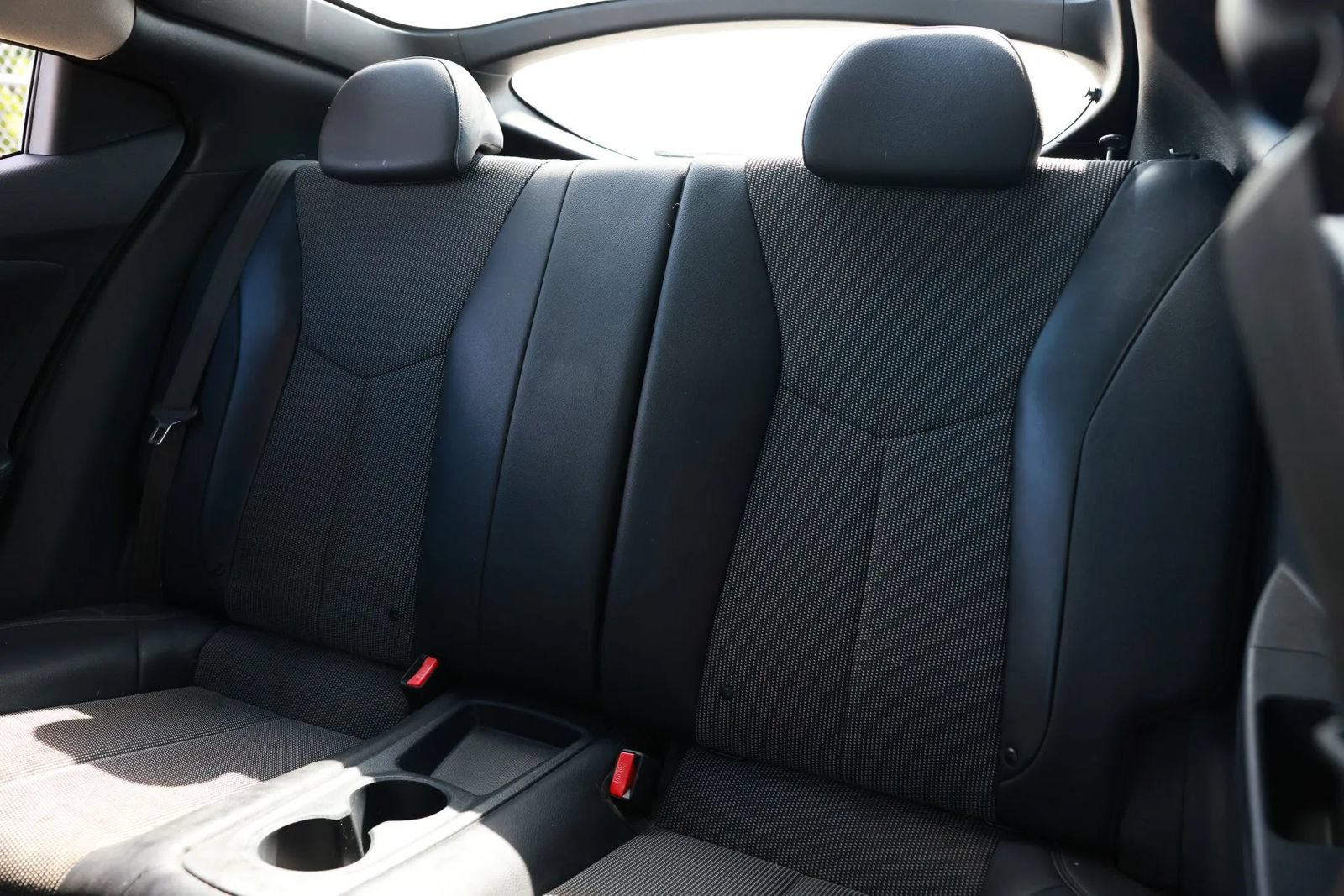 Used 2013 Hyundai Veloster w/ Style Pkg FWD image 18