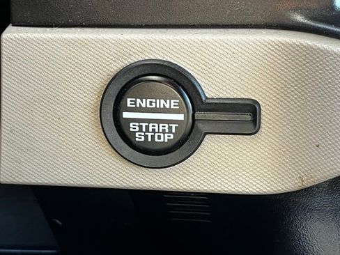 Used 2023 Ford Bronco Wildtrak image 26