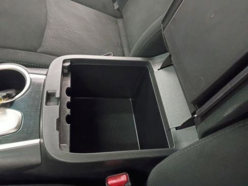 Used 2014 Nissan Pathfinder S FWD image 37