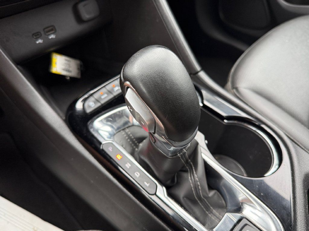 Used 2024 Buick Encore GX Sport Touring AWD/4WD image 27