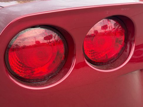 Used 2007 Chevrolet Corvette Convertible w/ Preferred Equipment Group RWD image 31