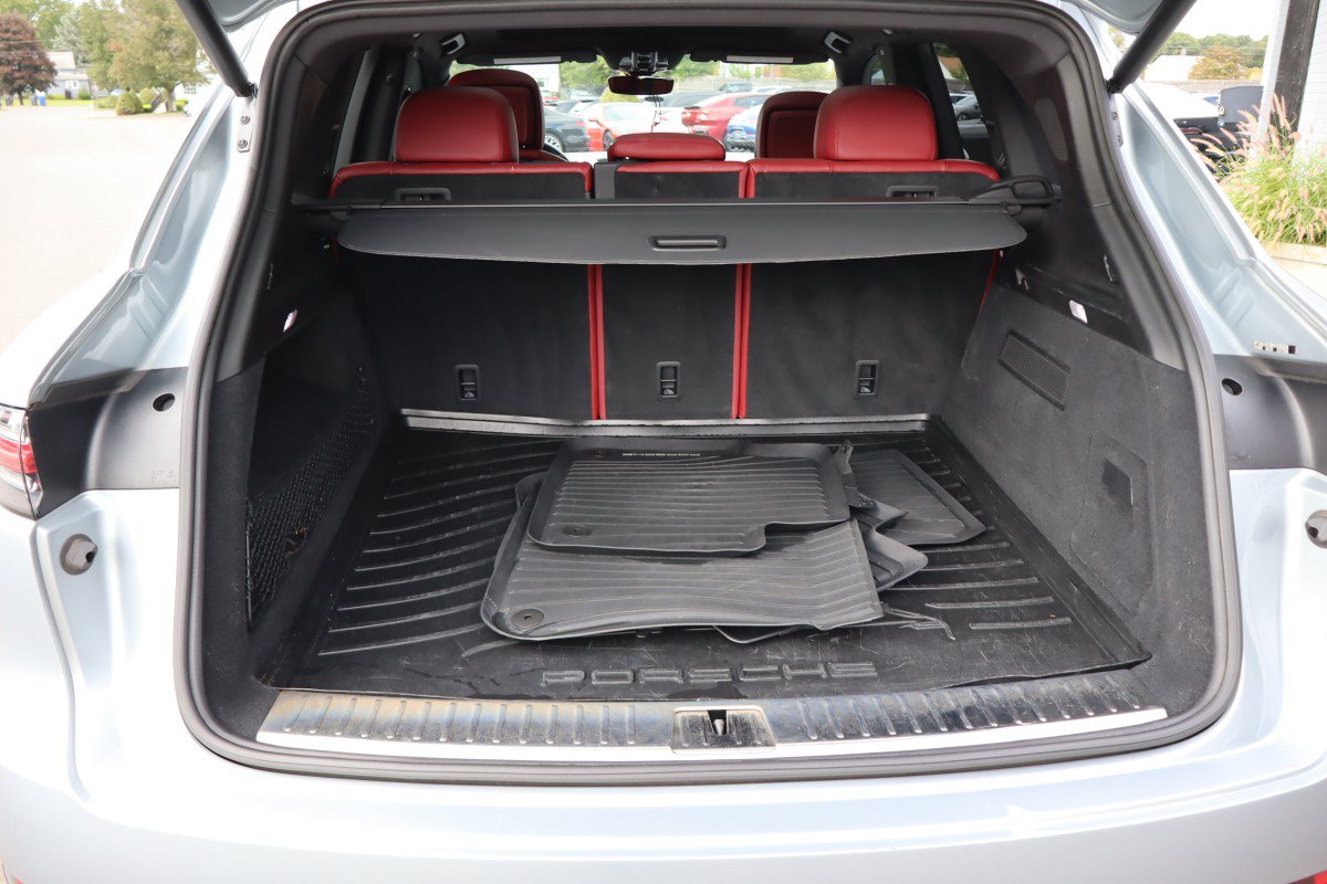 Used 2021 Porsche Cayenne AWD/4WD image 10