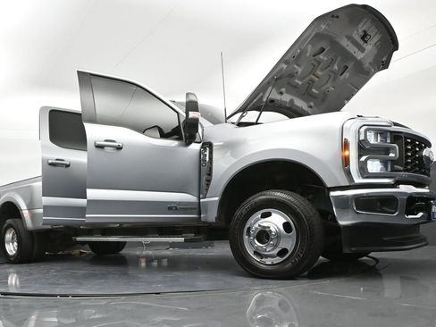Used 2024 Ford F350 Lariat image 43