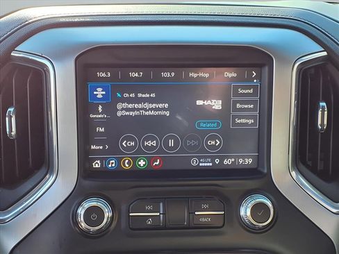 Used 2021 GMC Sierra 1500 SLT image 4