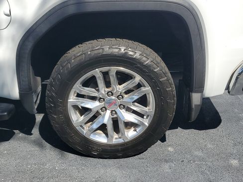 Used 2022 GMC Sierra 1500 SLT w/ SLT Premium Package image 10