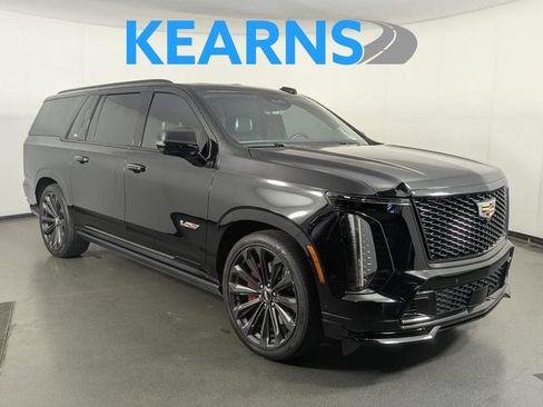 Used 2025 Cadillac Escalade ESV V AWD/4WD image 1