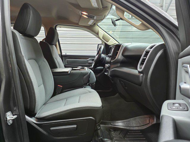 Used 2020 RAM 1500 Big Horn AWD/4WD image 18